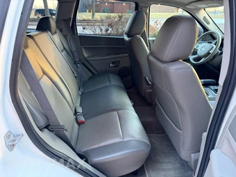 2009 Jeep Grand Cherokee Laredo - miniatura 45