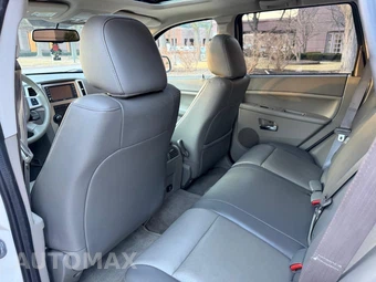 2009 Jeep Grand Cherokee Laredo - miniatura 48