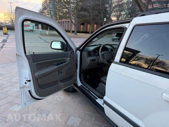 2009 Jeep Grand Cherokee Laredo - miniatura 52