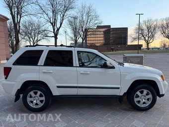 2009 Jeep Grand Cherokee Laredo - miniatura 8