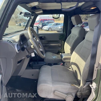 2009 Jeep Wrangler Sahara - miniatura 10