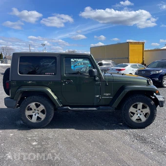 2009 Jeep Wrangler Sahara - miniatura 6