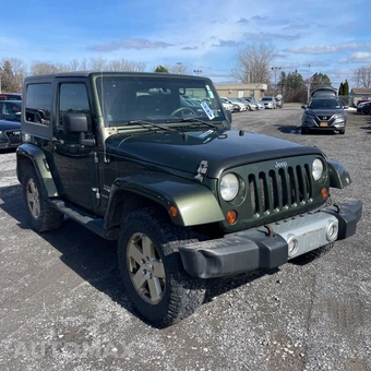 2009 Jeep Wrangler Sahara - miniatura 7