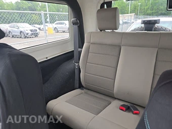 2009 Jeep Wrangler Sahara - miniatura 13