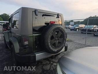 2009 Jeep Wrangler Sahara - miniatura 5