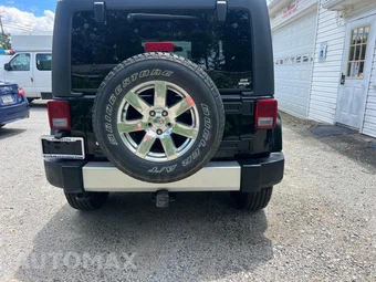 2009 Jeep Wrangler Sahara - miniatura 5