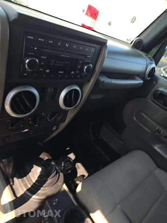 2009 Jeep Wrangler Sahara - miniatura 10