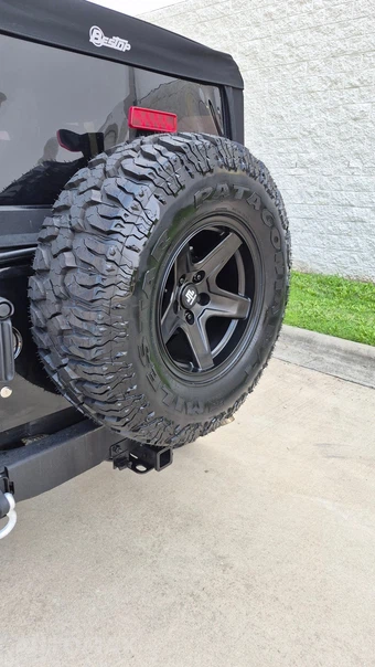2009 Jeep Wrangler Unlimited Rubicon - miniatura 18