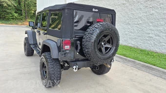 2009 Jeep Wrangler Unlimited Rubicon - miniatura 3