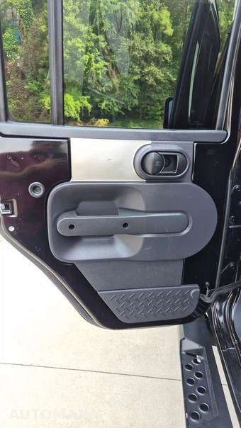 2009 Jeep Wrangler Unlimited Rubicon - miniatura 36