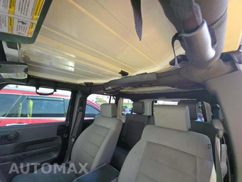2009 Jeep Wrangler Unlimited Sahara – miniatura 11