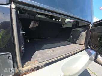 2009 Jeep Wrangler Unlimited Sahara – miniatura 14