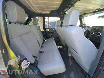 2009 Jeep Wrangler Unlimited Sahara – miniatura 16