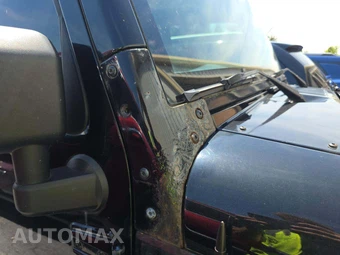 2009 Jeep Wrangler Unlimited Sahara – miniatura 27