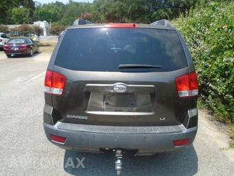 2009 Kia Borrego LX – miniatura 4