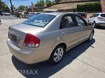 2009 Kia Spectra EX Sedan – miniatura 3