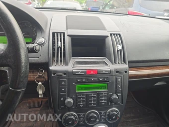 2009 Land Rover LR2 HSE – miniatura 16