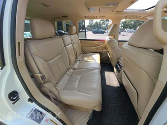 2009 Lexus LX 570 – miniatura 17