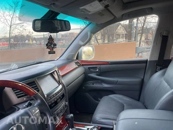 2009 Lexus LX 570 - miniatura 22