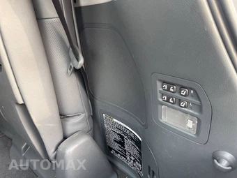 2009 Lexus LX 570 - miniatura 27
