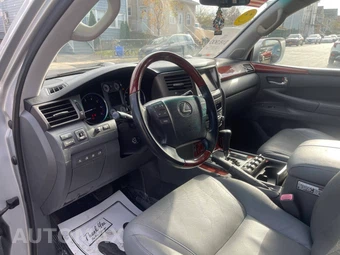 2009 Lexus LX 570 - miniatura 45