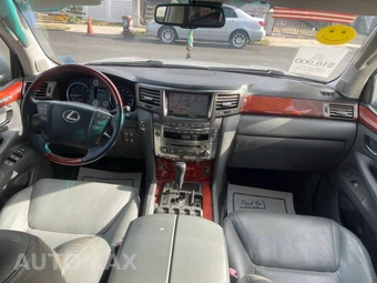 2009 Lexus LX 570 - miniatura 49