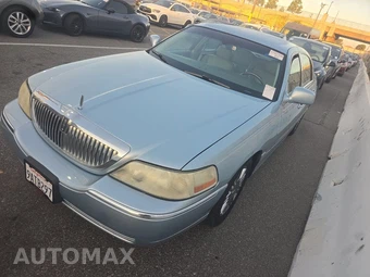 2009 Lincoln Town Car Signature Limited