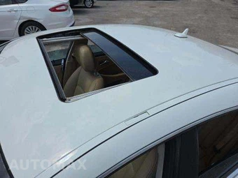 2009 Mercedes-Benz CLS 550 – miniatura 13