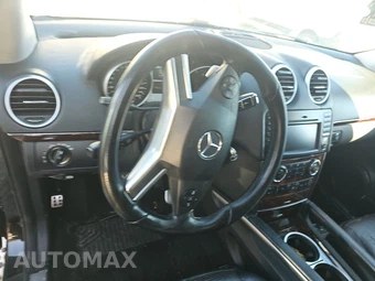 2009 Mercedes-Benz ML 63 AMG - miniatura 15