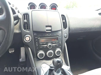 2009 Nissan 370Z Touring - miniatura 10