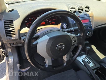 2009 Nissan Altima 2.5 S Coupe – miniatura 10