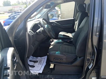 2009 Nissan Frontier LE Crew Cab Medium Bed - miniatura 7