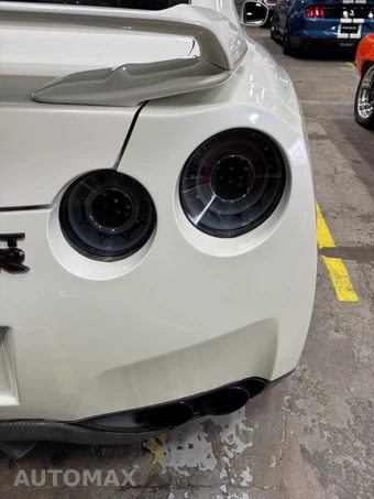 2009 Nissan GT-R Premium - miniatura 12