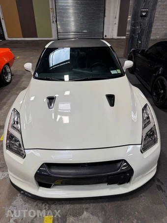 2009 Nissan GT-R Premium - miniatura 7