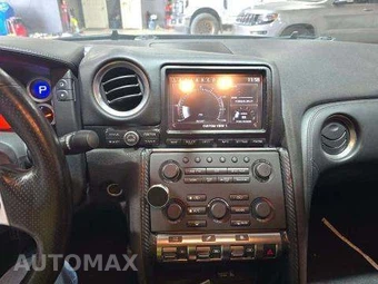 2009 Nissan GT-R Premium - miniatura 10
