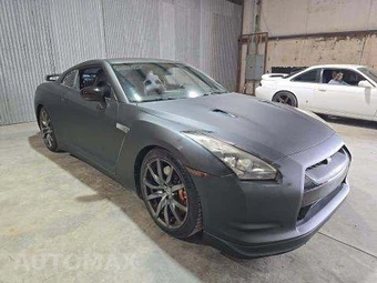 2009 Nissan GT-R Premium - miniatura 4