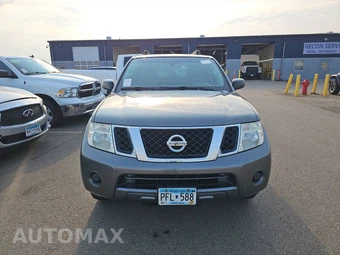 2009 Nissan Pathfinder S - miniatura 2