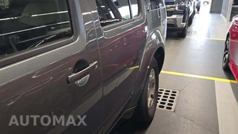 2009 Nissan Pathfinder S - miniatura 35
