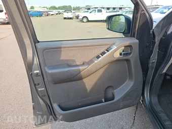 2009 Nissan Pathfinder S - miniatura 9