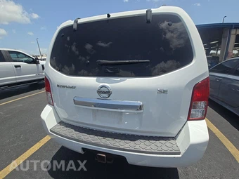 2009 Nissan Pathfinder SE – miniatura 5