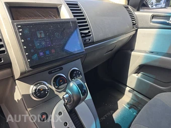 2009 Nissan Sentra 2.0 S – miniatura 11