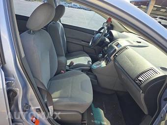 2009 Nissan Sentra 2.0 S – miniatura 8