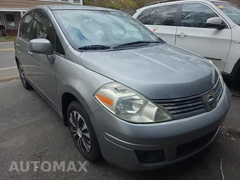2009 Nissan Versa 1.8 S Hatchback – miniatura 3