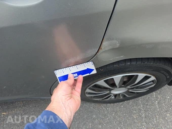 2009 Nissan Versa 1.8 S Hatchback – miniatura 31