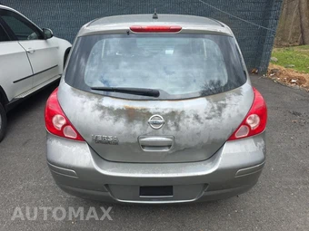 2009 Nissan Versa 1.8 S Hatchback – miniatura 5