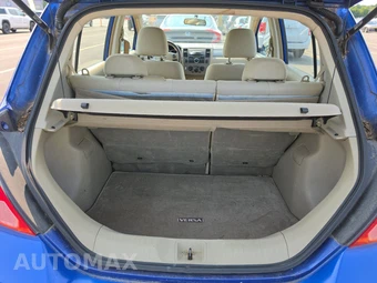 2009 Nissan Versa 1.8 S Hatchback - miniatura 16