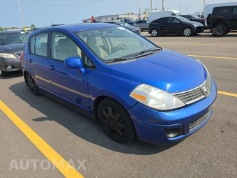 2009 Nissan Versa 1.8 S Hatchback - miniatura 3