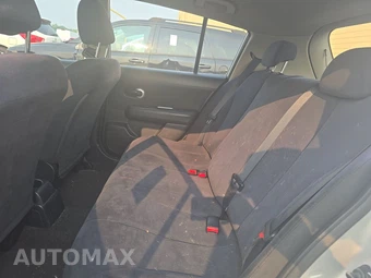 2009 Nissan Versa 1.8 S Hatchback – miniatura 13