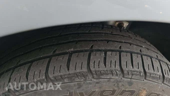 2009 Nissan Versa 1.8 S Hatchback – miniatura 27