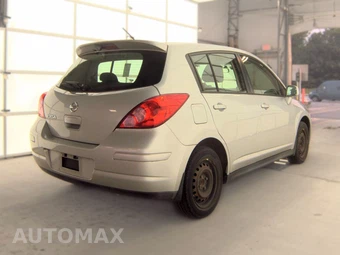 2009 Nissan Versa 1.8 S Hatchback – miniatura 4